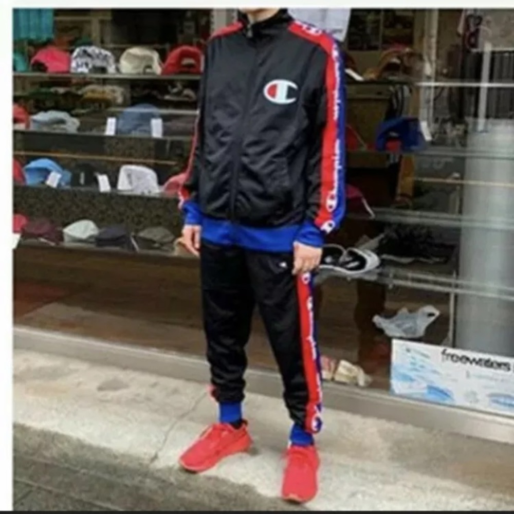 Champion track suit new with tags !!!